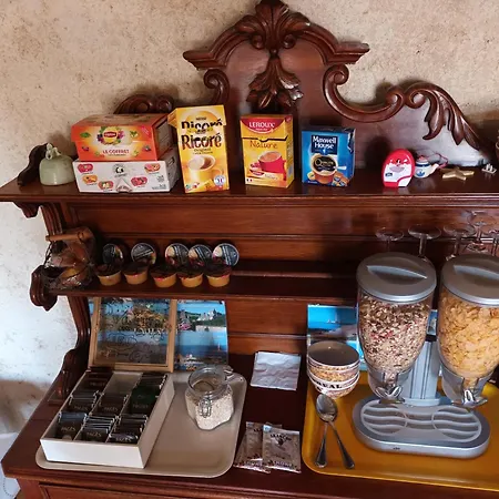 Oda ve Kahvaltı D'hotes Au Bout Du Monde 3*